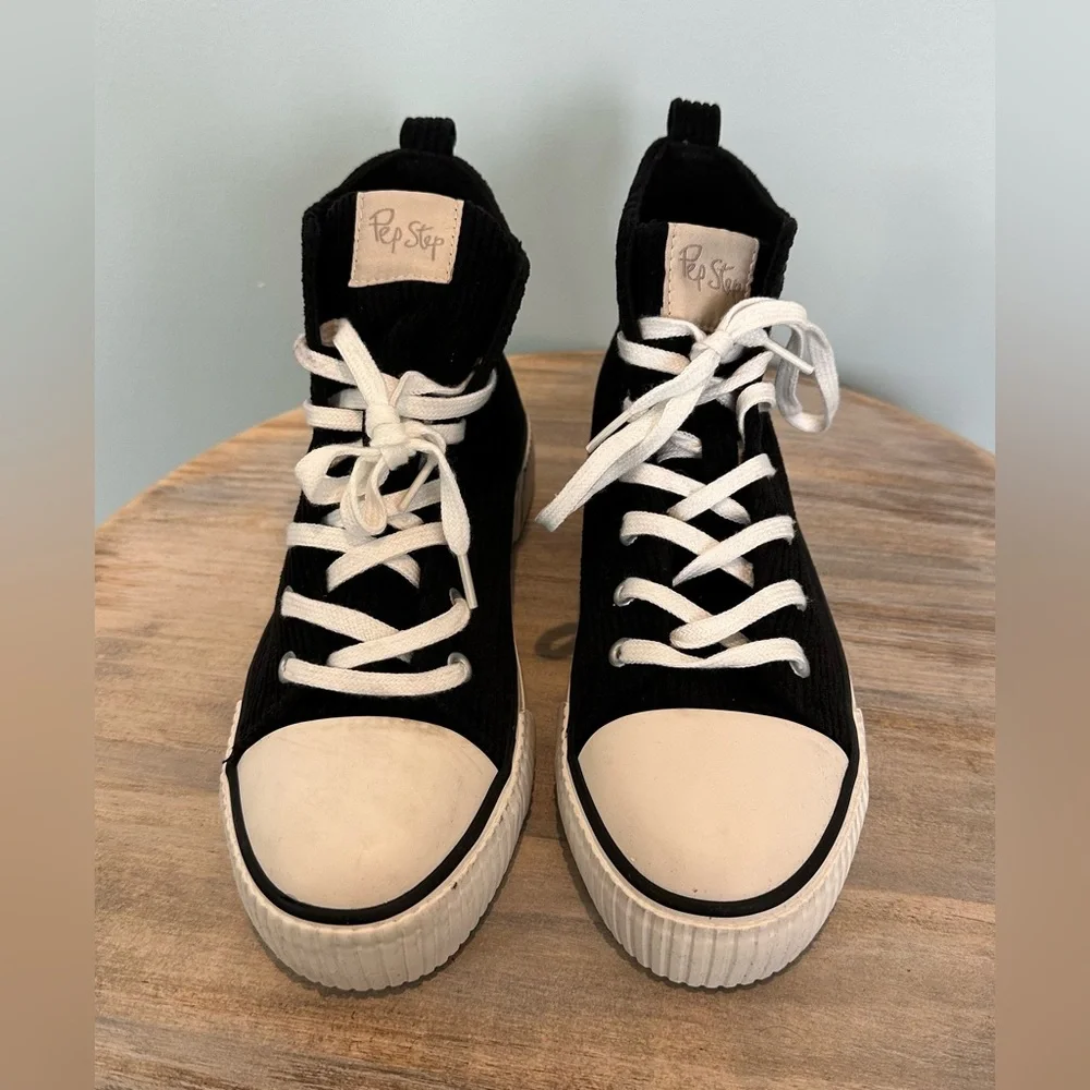 Pep Step Platform Corduroy black lace up sneakers size 8